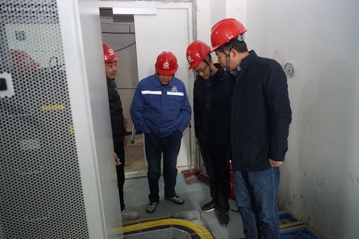 1574394905140253.jpg 图1:检查综合楼设备通信房.JPG