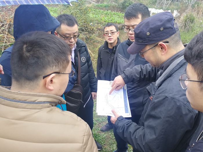 图一：现场外电方案讨论.jpg
