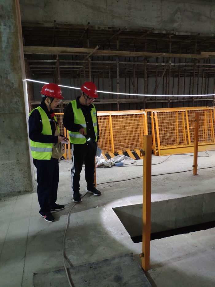 1575341739520684.jpg 施工调查现场.jpg