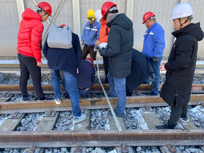 1575594801946225.jpg 图2:验收现场.jpg