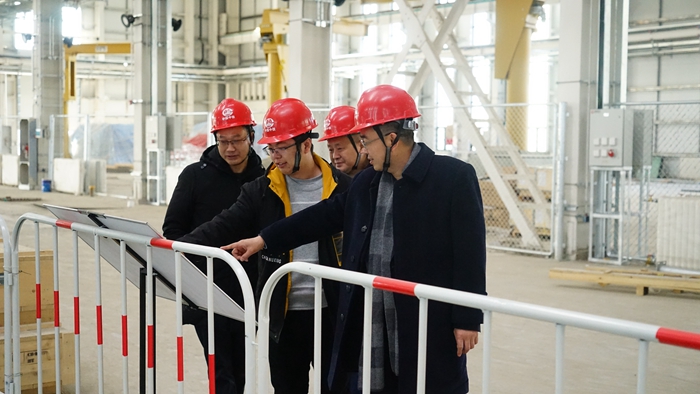 1578877510114262.jpg 图2:察看部分工艺设备安装成果_副本.jpg