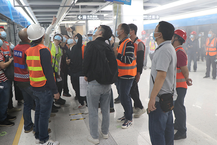 1587030758128355.jpg 图5:检查排风口风速副本.jpg