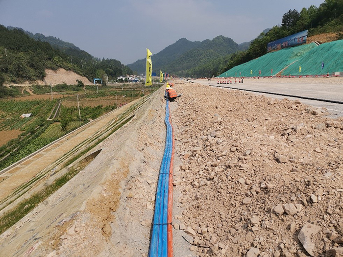 图2：观摩路基段（K19+393~K20+622）通信管道敷设副本.jpg