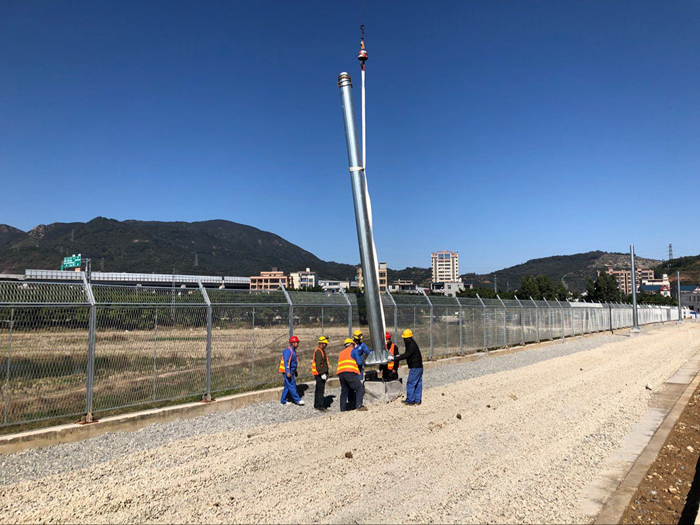 1590755321579207.jpg 图2.横港车辆段钢柱安装.jpg