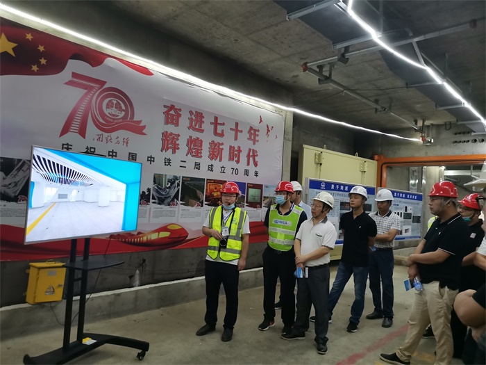 1592733669136475.jpg 图2:BIM应用展示(郑杰摄).jpg