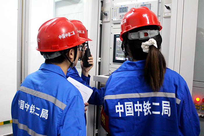 1595302299963997.jpg 图1:后台送电操作副本.jpg