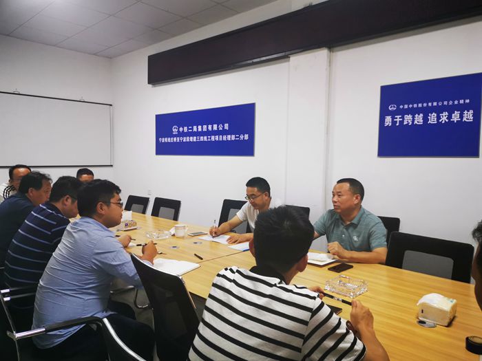 图3：座谈会现场_副本.jpg