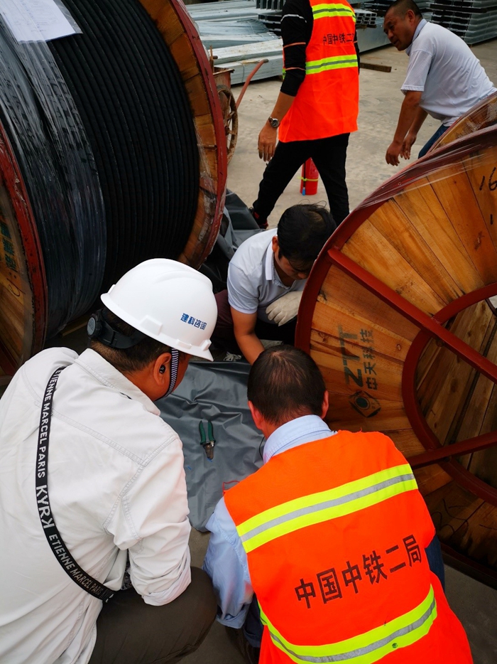 1601029724460741.jpg 电缆单盘测试.jpg