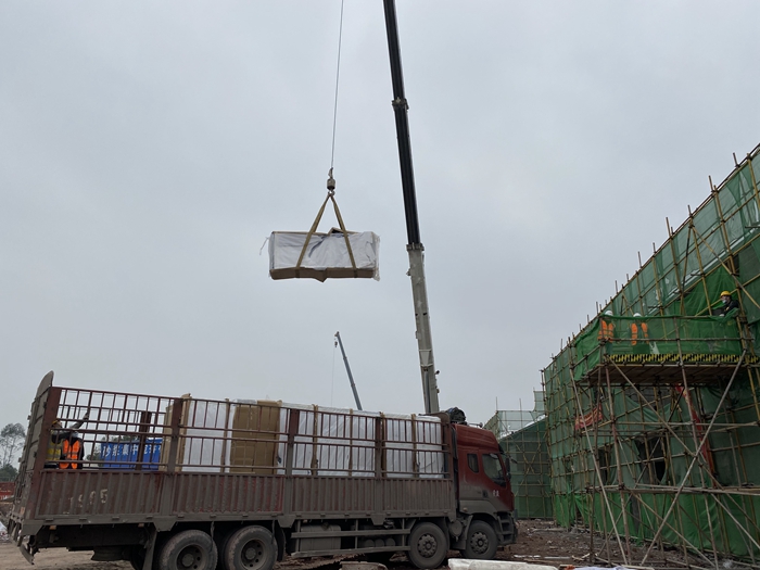 图二：通信桥架安装.jpg