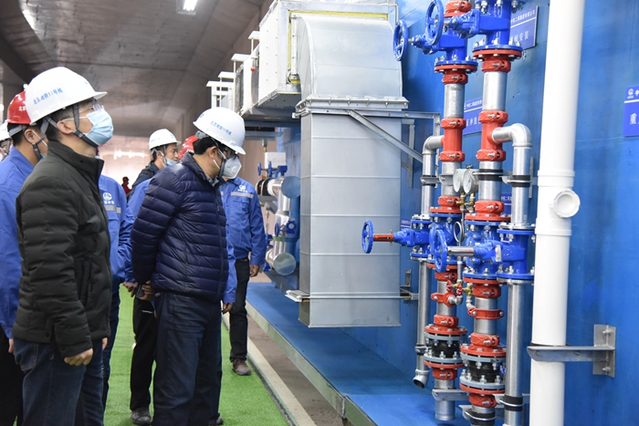 1616058755333926.jpg 图2:查看样板墙.JPG