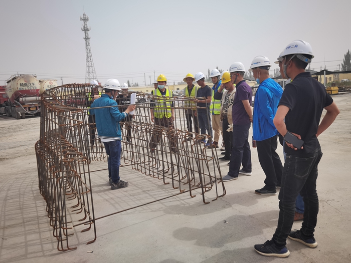 图二：钢筋笼绑扎讲解 - 副本.jpg