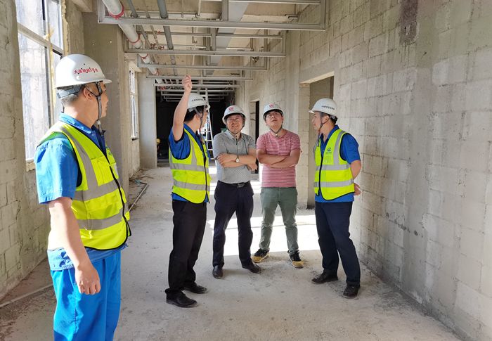 1622104409124060.jpg 图一:检查施工现场_副本.jpg