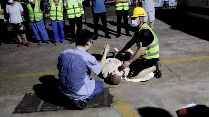 1626152240762178.png 图3:心肺复苏现场教学 - 副本.png