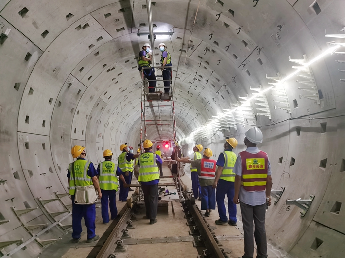 图1：与会人员现场验收 - 副本.jpg