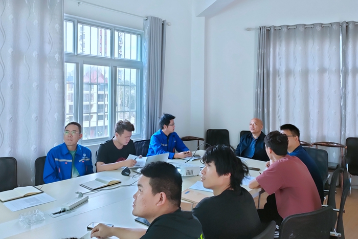 项目部安全管理座谈会.jpg