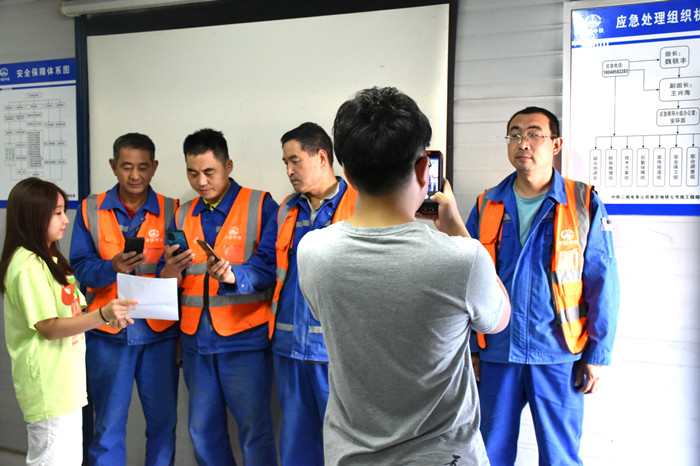 1653445552112984.jpg 录制实名制系统_副本.jpg