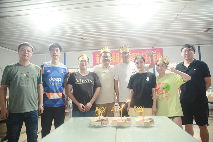 图1：生日合影 - 副本.JPG