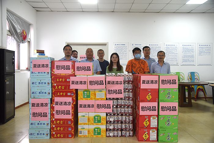 送清凉.JPG