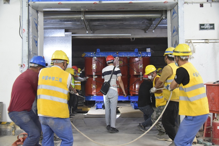 1687338714640657.jpg 设备转运2_副本.jpg